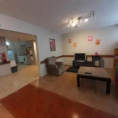 アパートホテル City Drops Hostel Private Yellow Room 2 Single Bed *