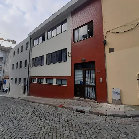 City Drops Hostel Private Yellow Room 2 Single Bed *